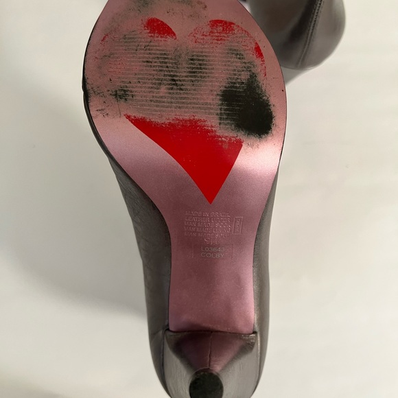 Lui Chung Silver Heeled Boots with zipper Size 9M - Picture 5 of 8